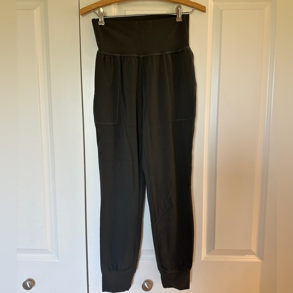 Athleta Cruise Jogger - Dark Grey